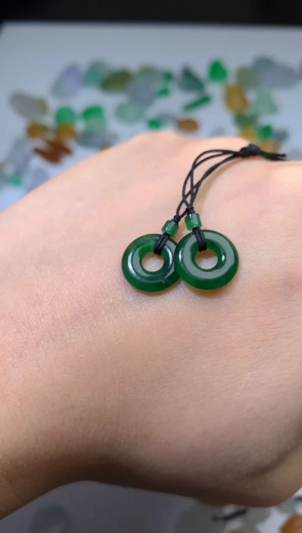 未镶嵌定制翡翠毛货