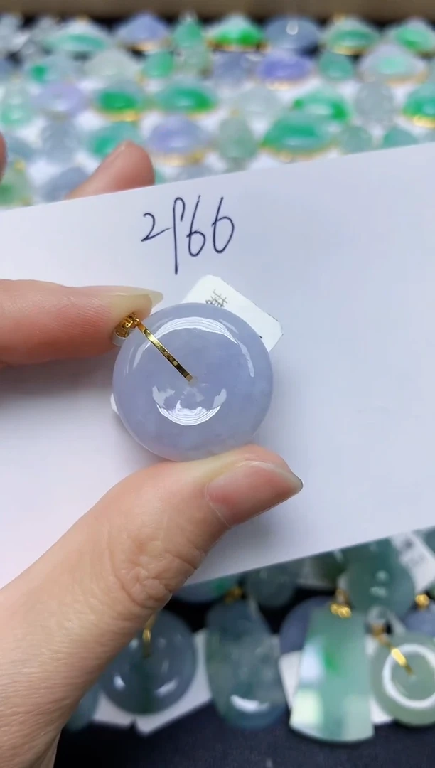 翡翠18K金镶嵌颈饰 天然缅甸翡翠A货