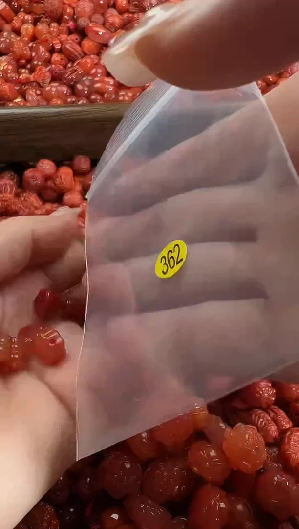 颈饰未镶嵌南红玛瑙1