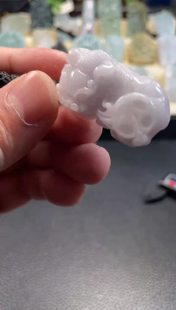 颈饰未镶嵌翡翠12/16/088