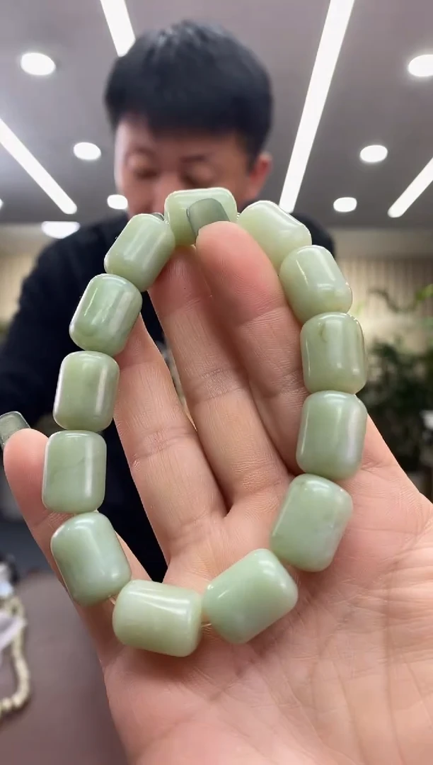 未镶嵌蛇纹石玉手串多样式随机发一