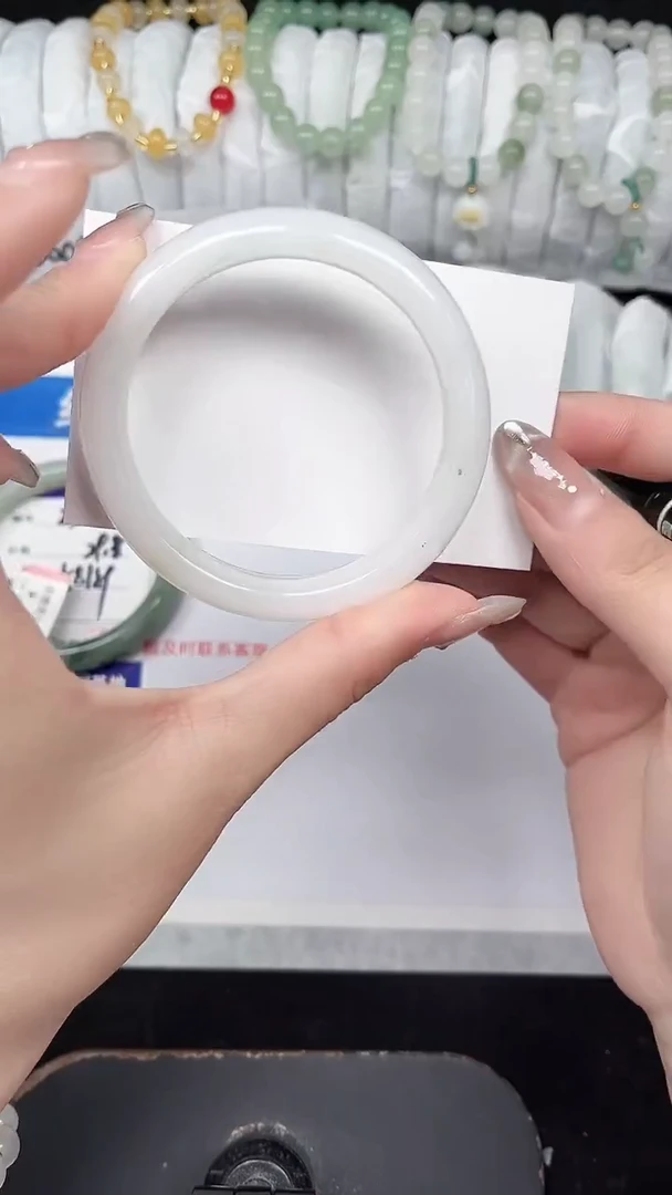 未镶嵌手镯石英质玉24-53/54