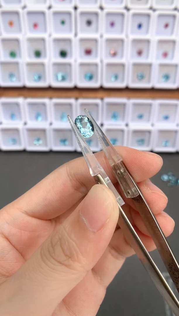 未镶嵌裸石定制海蓝宝石1.75ct 圣玛