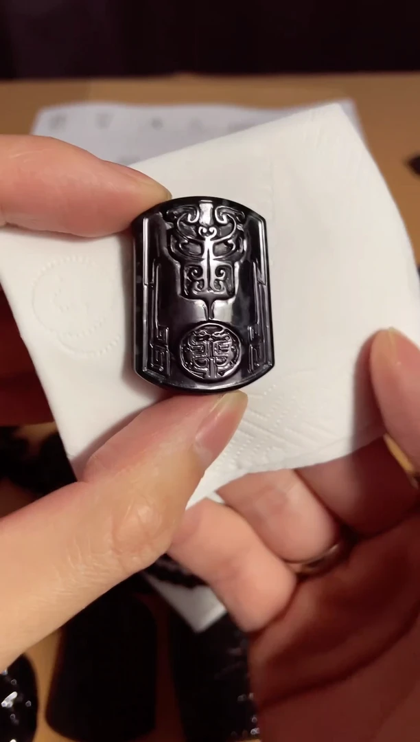 【闪购商品】翡翠颈饰未镶嵌天然翡翠a货