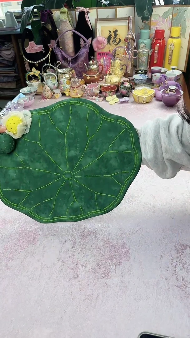 135 荷花荷叶茶席