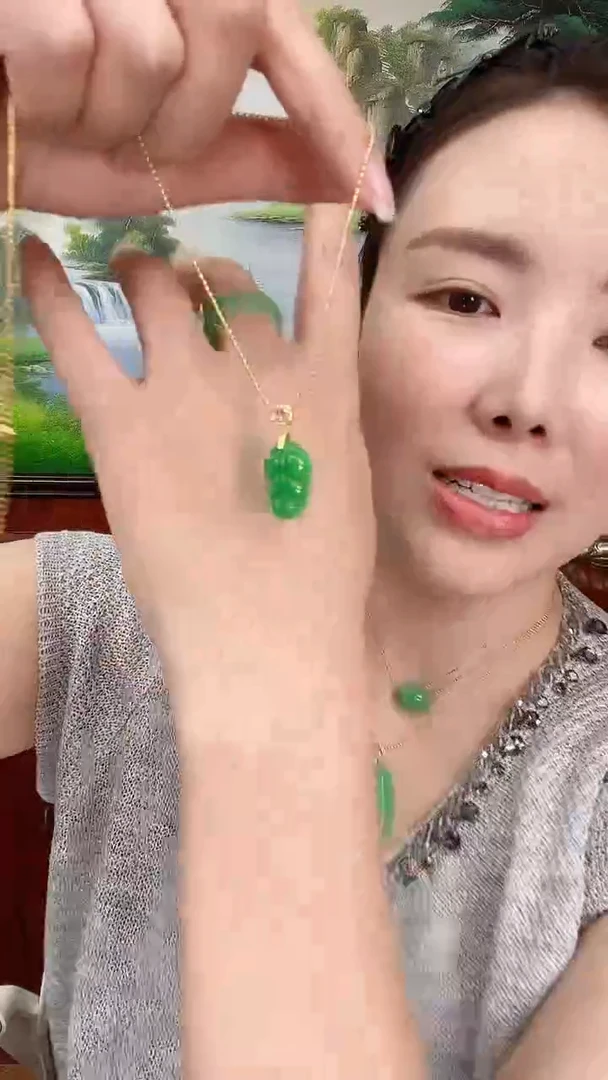 翡翠未镶嵌吊坠(赠链)X10小叶子