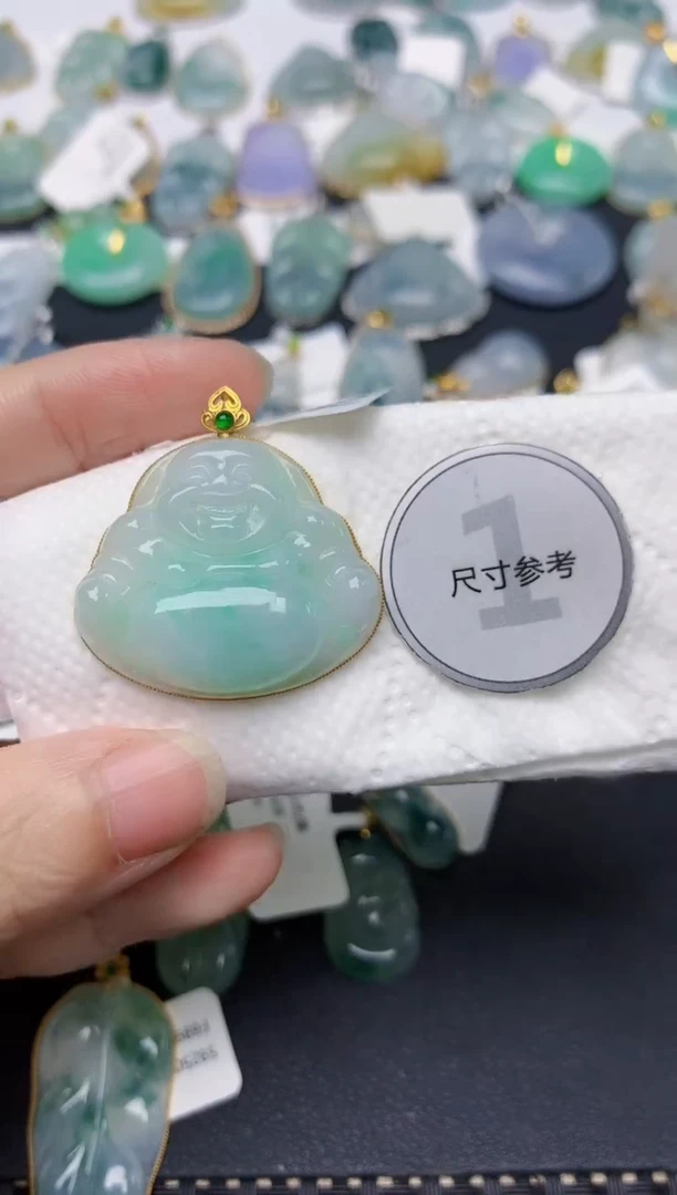 翡翠18K金镶嵌颈饰天然缅甸A货翡翠