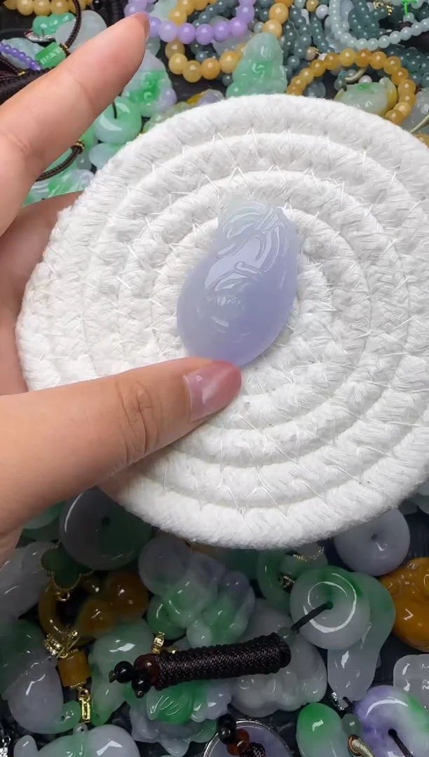 颈饰未镶嵌翡翠缅甸翡翠吊坠