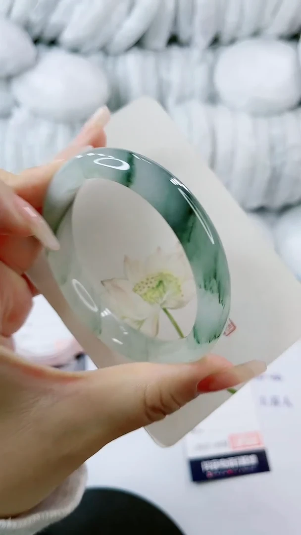 【闪购商品】石英质玉手镯未镶嵌0481330880-