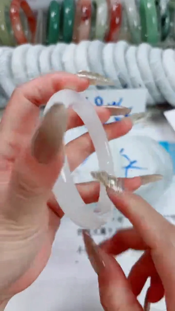 石英质玉手镯未镶嵌155-60