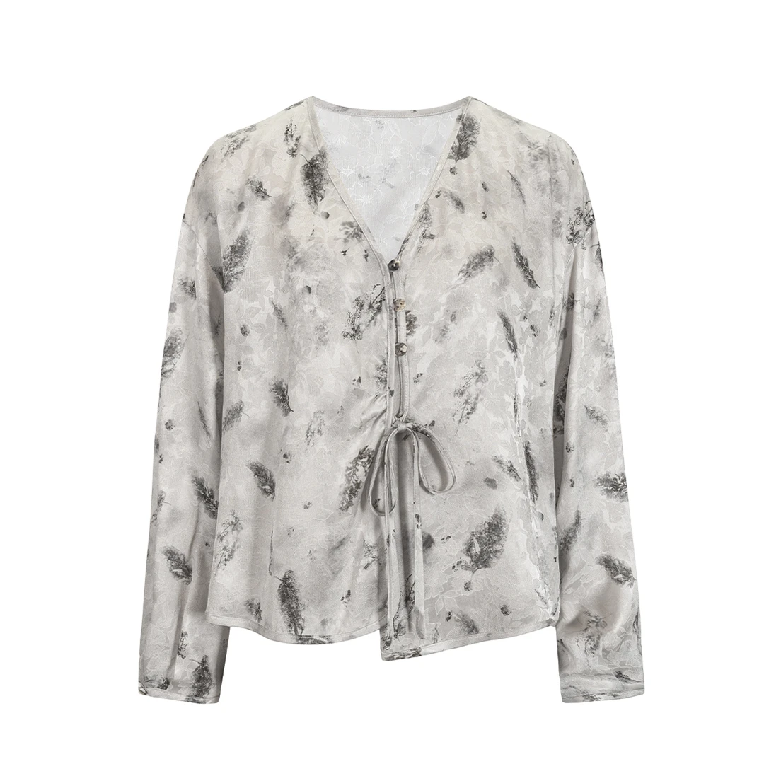 老钱风松弛感女装薄款夏季V领长袖桑蚕丝上衣国风经典新款