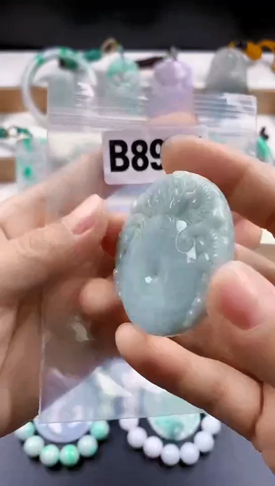 颈饰未镶嵌翡翠天然翡翠吊坠挂件
