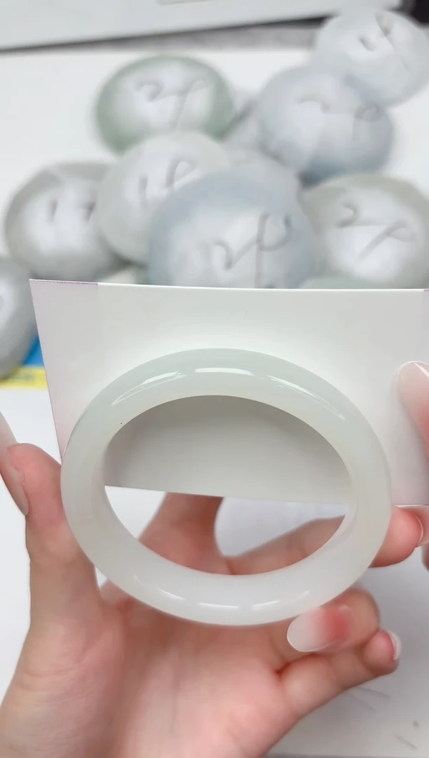 未镶嵌手镯石英质玉209-57.4