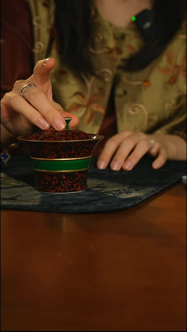 瓷片瓷唐里马蹄盖碗