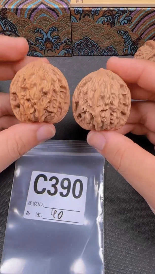 吊坠文玩核桃40麦虎390