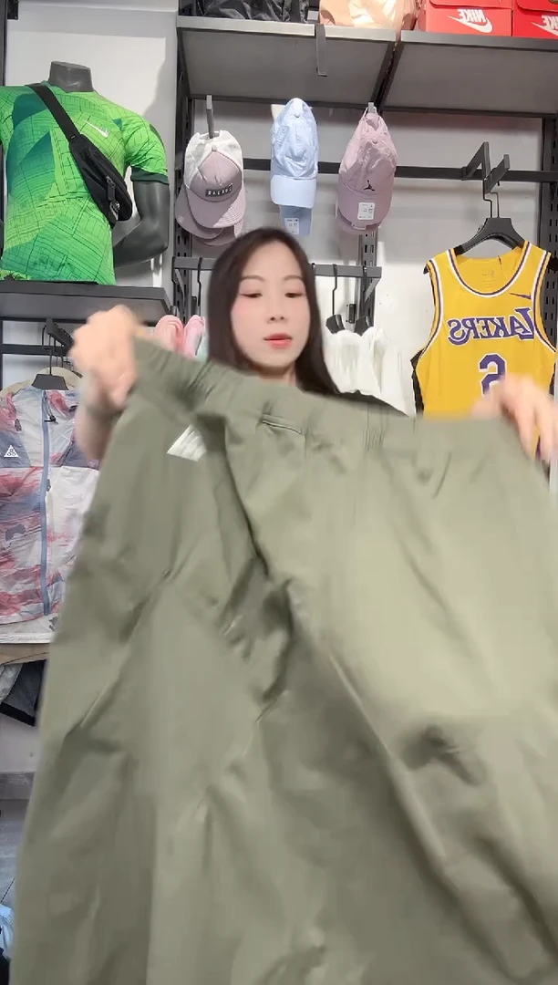 1805  编码 瑕疵款直播间过款为准 尺码