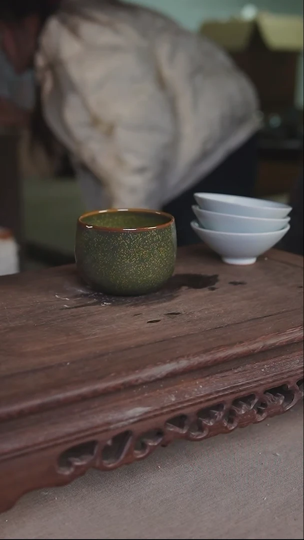 杯086号茶叶末洒金龙旦杯