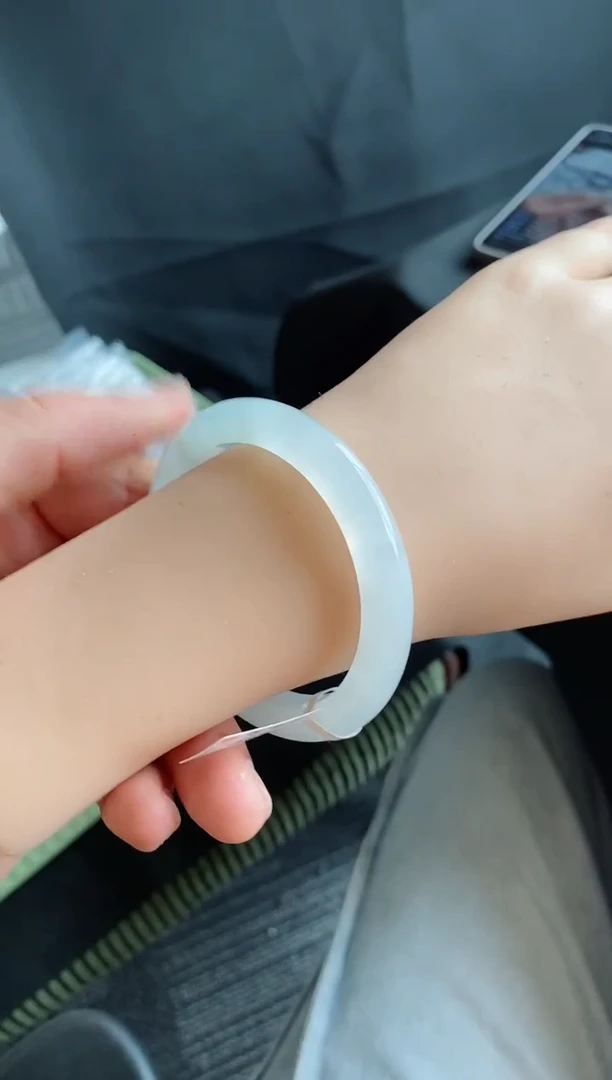 【闪购商品】翡翠手镯未镶嵌51号53.9*8.7*8.1圆条