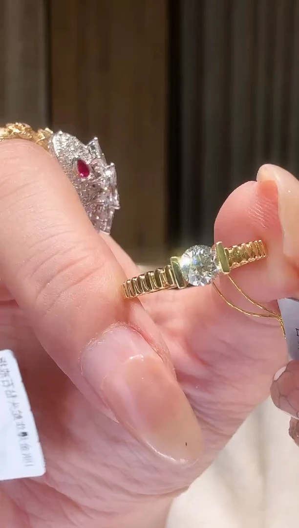 18K金镶嵌戒指钻石AY0023-Y-