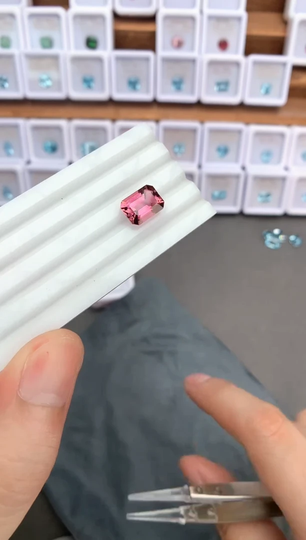未镶嵌裸石定制碧玺4ct 09063