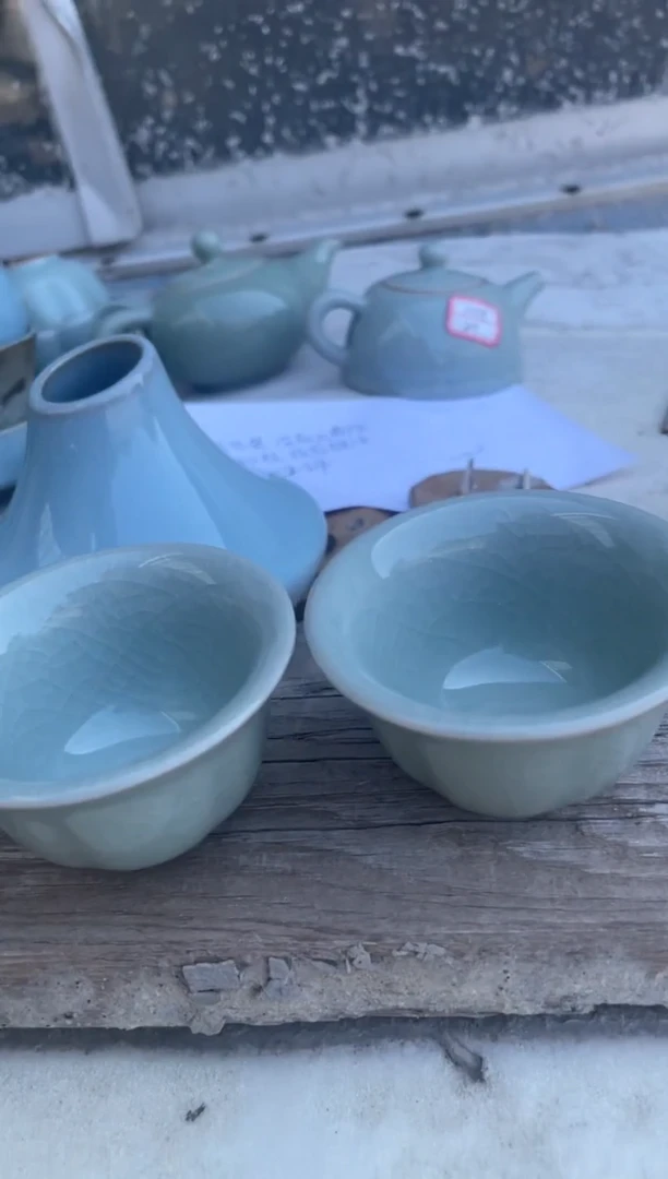 葵口杯2只 粉青釉 微瑕 朱家汝窑款