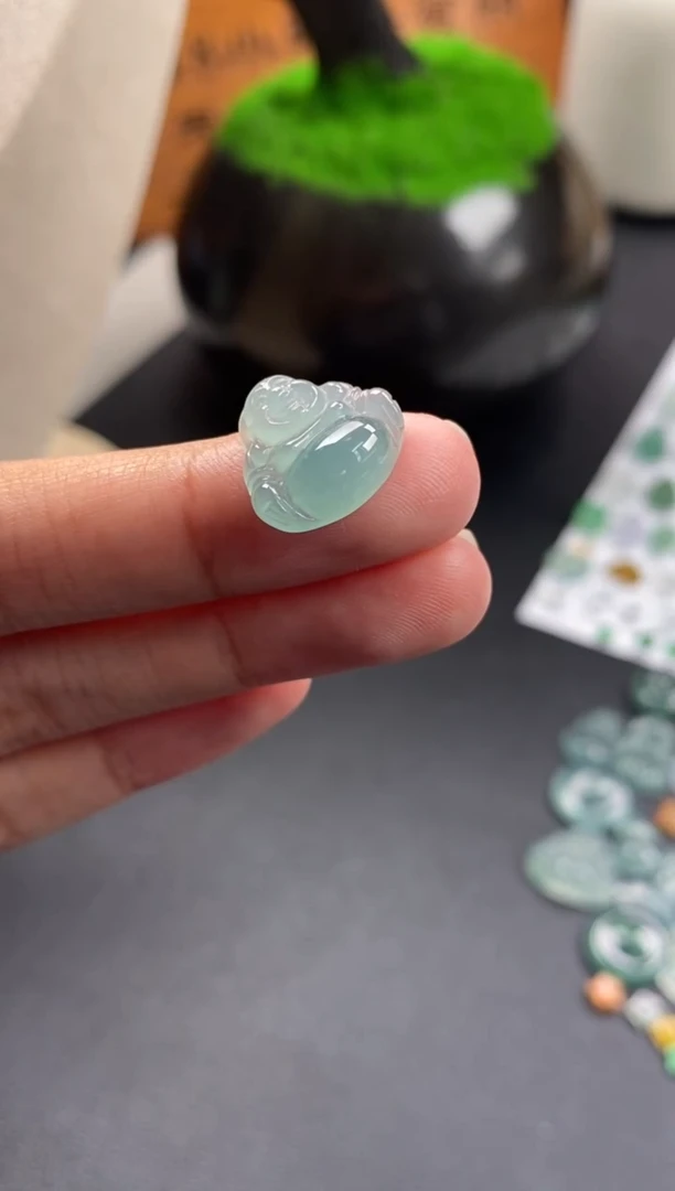 颈饰未镶嵌翡翠翡翠冰种佛公