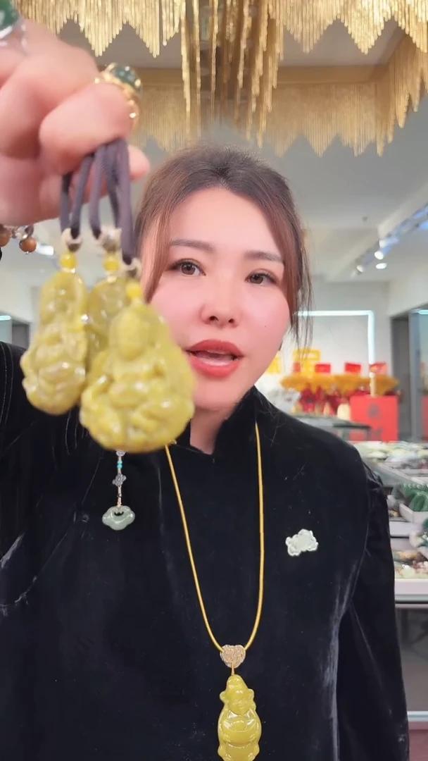 未镶嵌岫玉颈饰吊坠