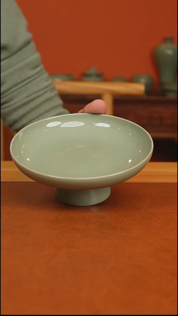越窑秘色瓷小高足盘全品