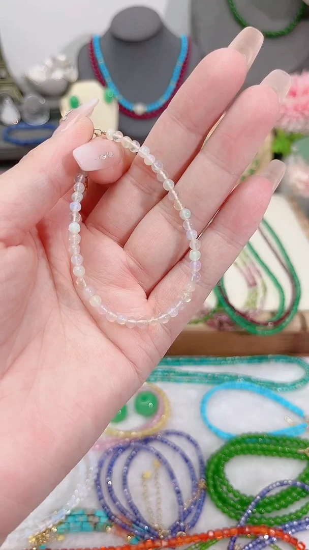 银S925镶嵌欧泊手链圆99