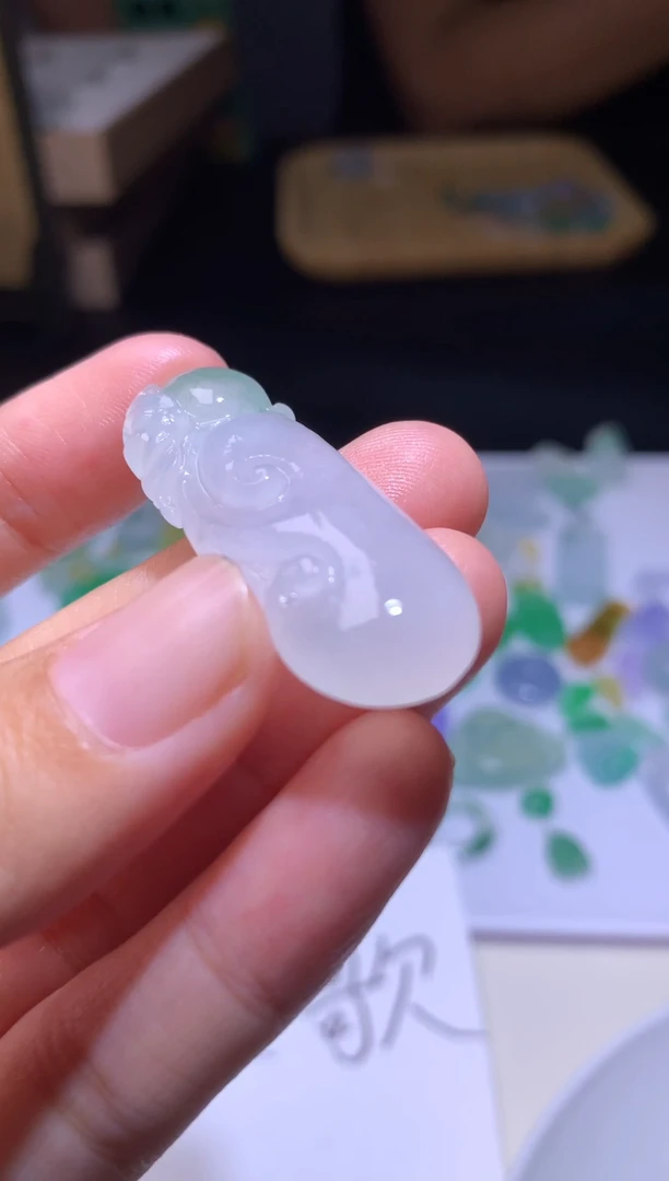 未镶嵌定制翡翠毛货