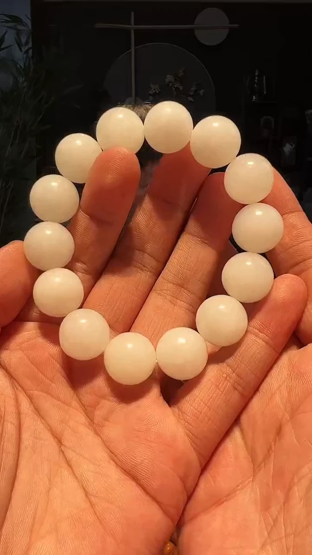 【闪购商品】和田玉手串未镶嵌16+单圈