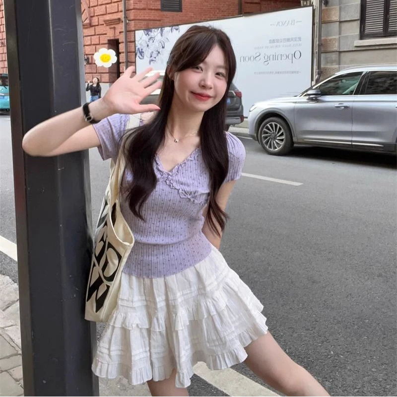 【卷卷套装】纯欲甜妹V领碎花木耳边短袖T恤+芭蕾风荷叶边蓬蓬裙