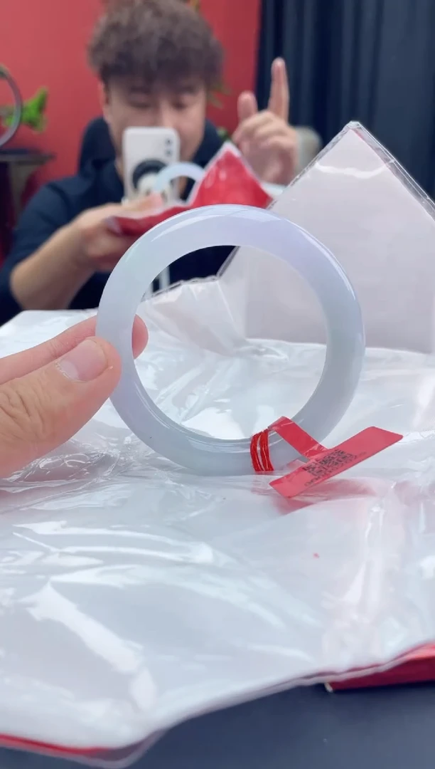 未镶嵌手镯翡翠2