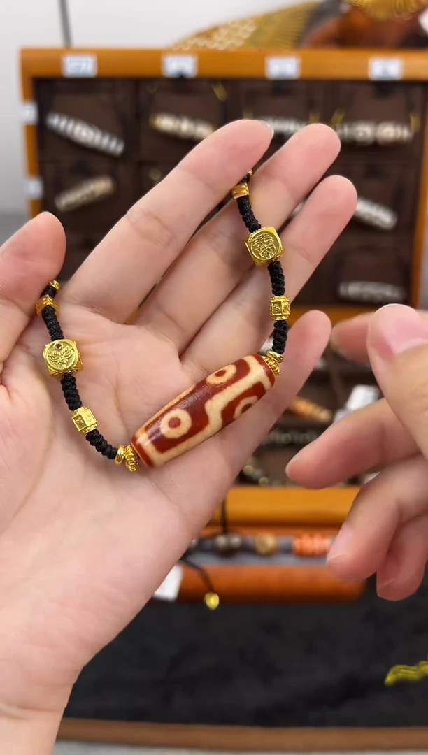 玛瑙/玉髓（覆膜）颈饰合金66微瑕随机发货