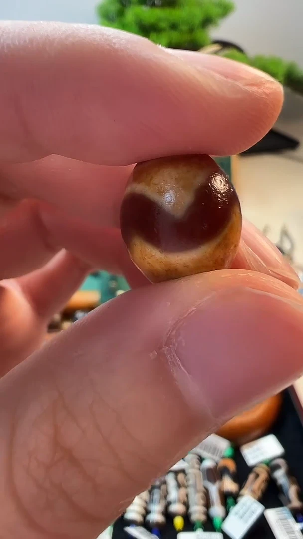 玛瑙/玉髓（覆膜）颈饰未镶嵌厚**物78（微瑕随机发货）