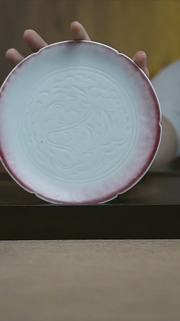 摆件景德镇7.5英寸胭脂扣骨碟