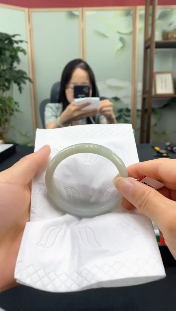 翡翠手镯未镶嵌00005104