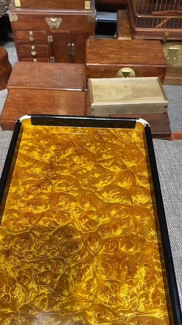 【闪购商品】香樟木木艺茶盘一个