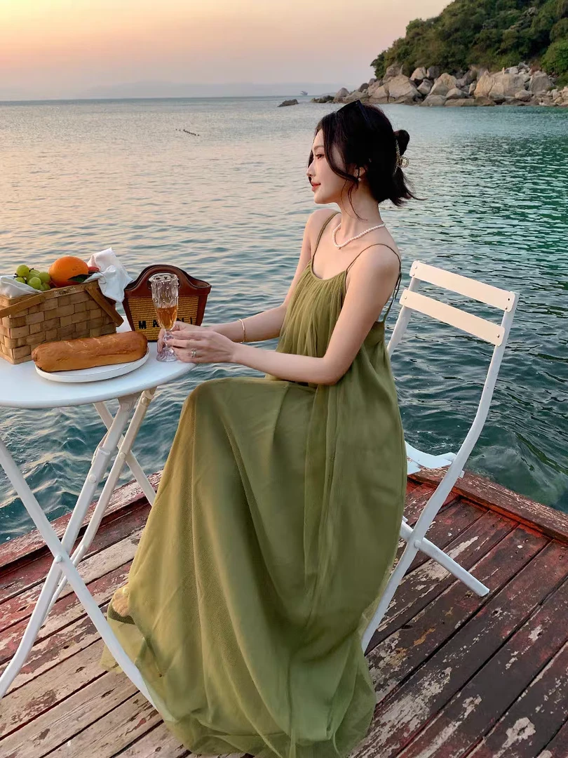 海边度假绿色性感露背吊带夏季女款纯欲风长裙