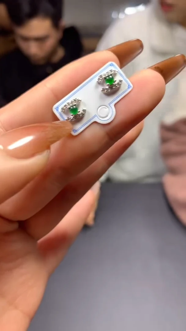 【闪购商品】翡翠耳饰未镶嵌0950579886/多样性发一