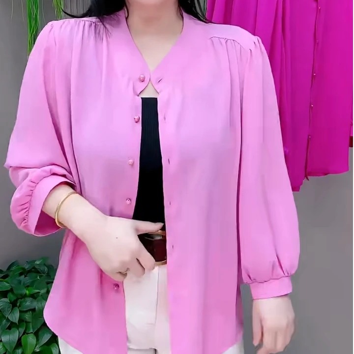 潮流中年女士装2025春夏新款时尚妈妈装减龄纯色上衣纽扣立领小衫