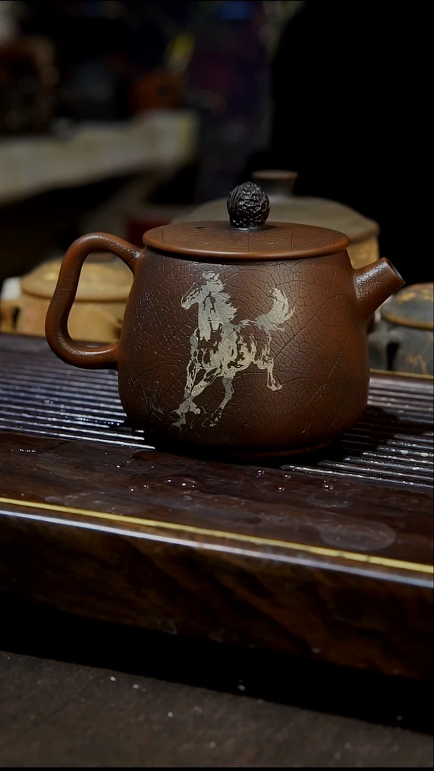 云南建水紫陶038  全手工彩填壶  200cc