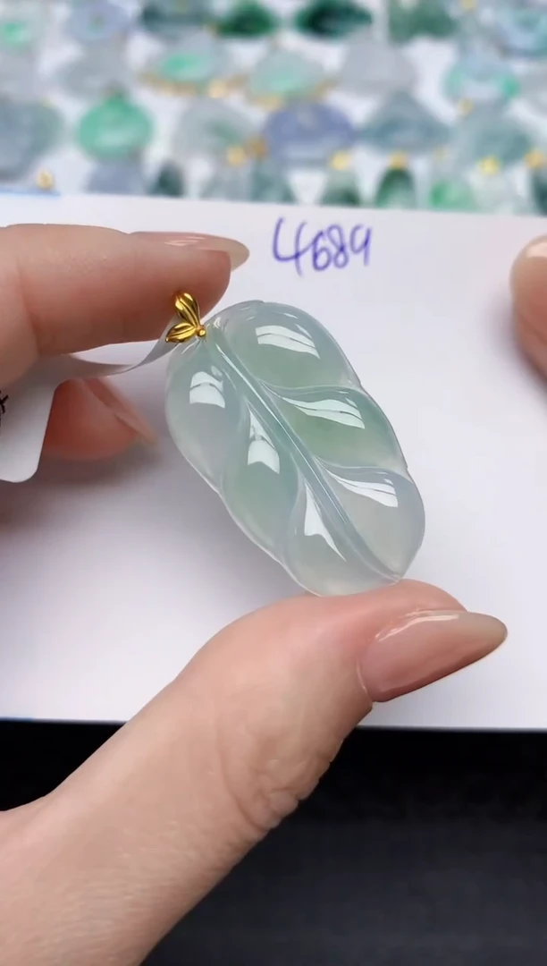 颈饰18K金镶嵌翡翠天然缅甸A货翡翠百元以上9元证书费自理