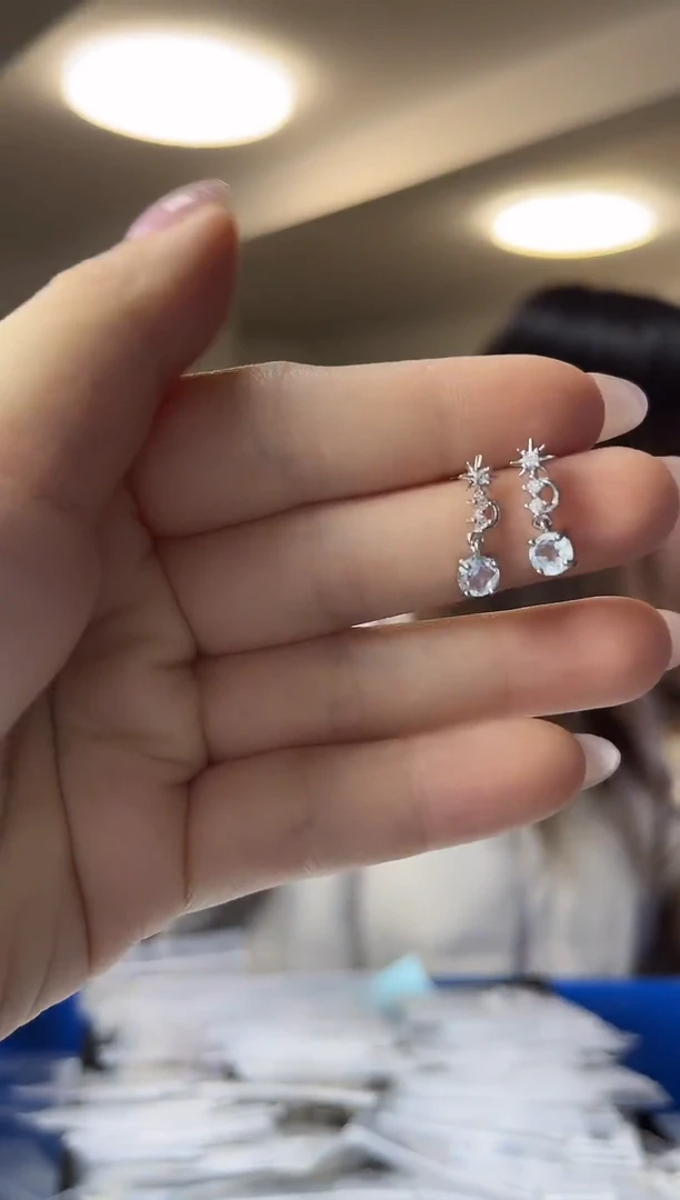 未镶嵌托帕石·（多样性发一件）