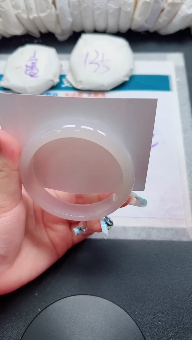 石英质玉手镯未镶嵌122-62.5