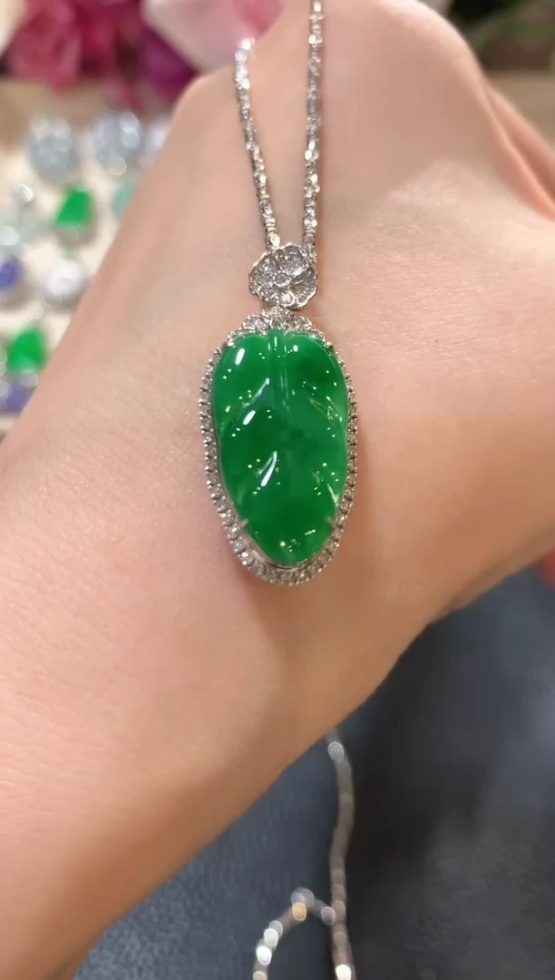 吊坠(不含链)18K金镶嵌翡翠n40