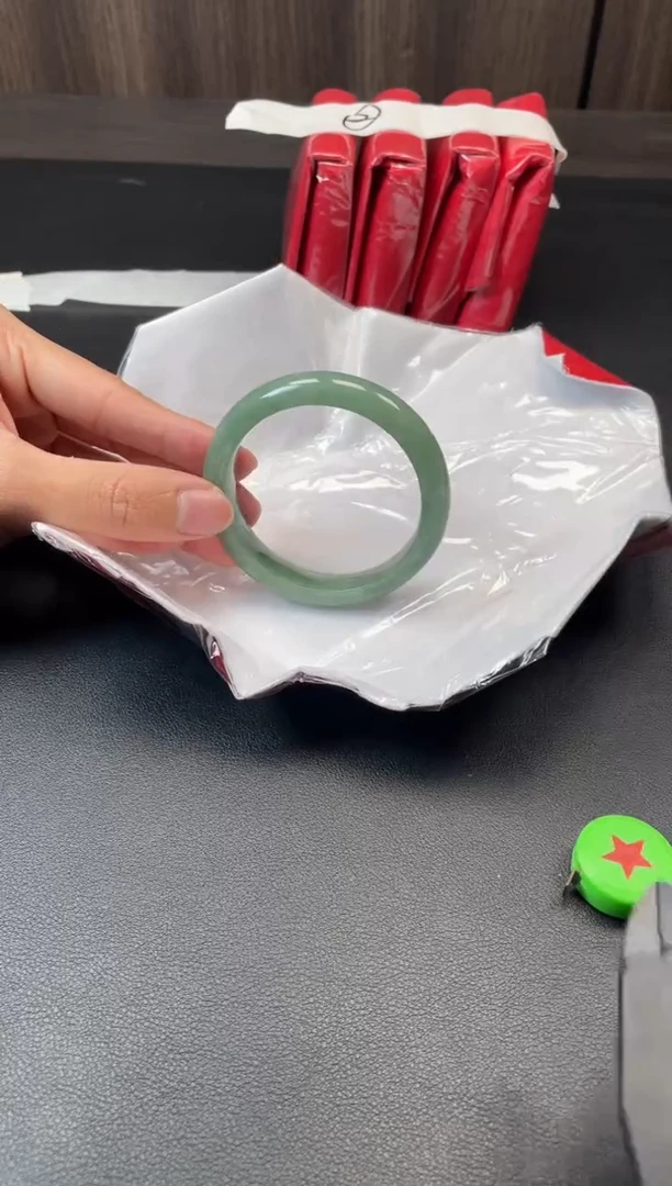 未镶嵌手镯翡翠19811