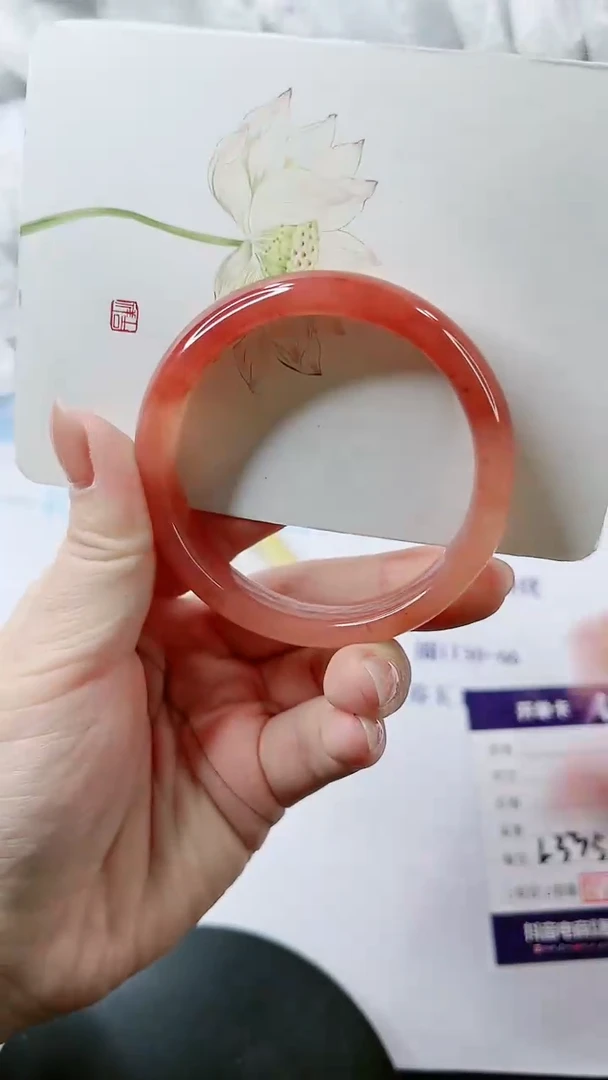 【闪购商品】石英质玉手镯未镶嵌多样性发货L335