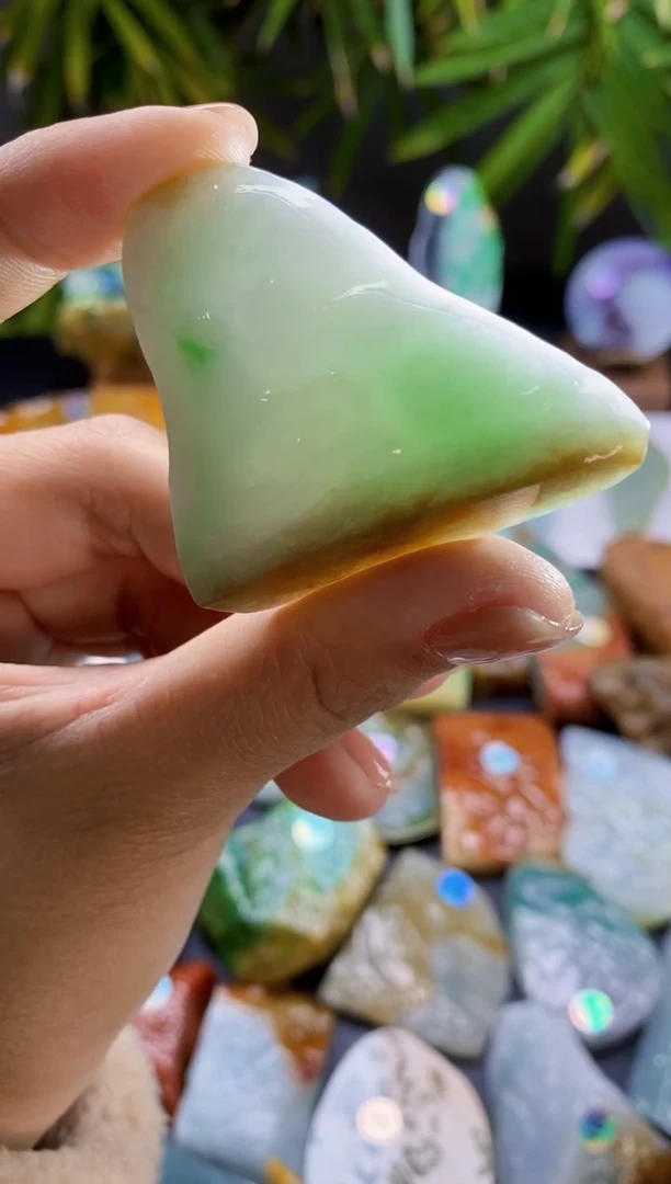 【闪购商品】定制翡翠未镶嵌翡翠