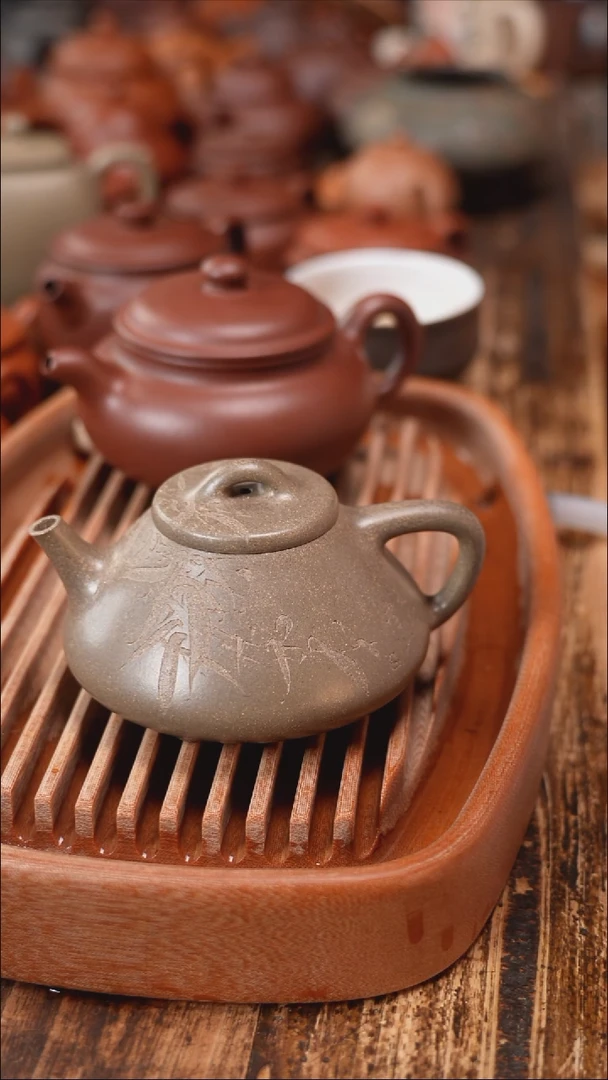 茶壶紫砂宜兴紫砂全手工青段子冶壶